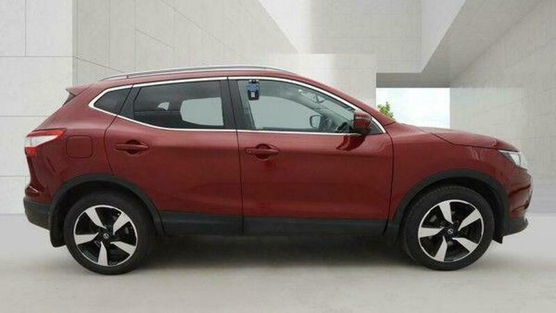 Nissan Qashqai 1.2 Dig-t N-connecta 2Wd SD16FBZ Red #4