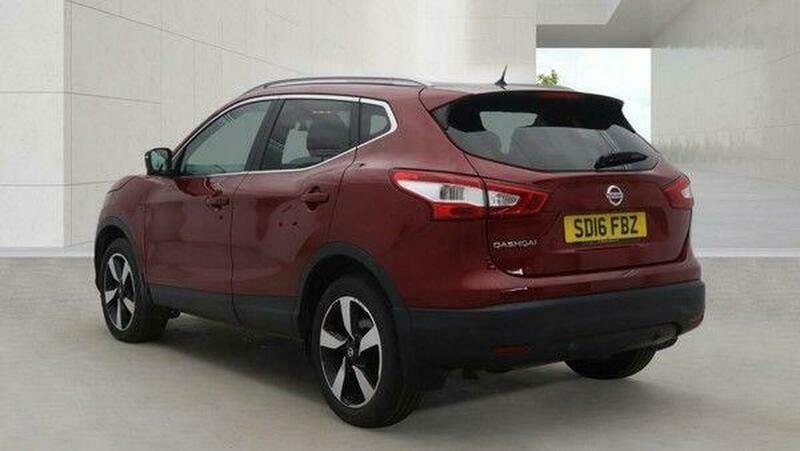 Nissan Qashqai 1.2 Dig-t N-connecta 2Wd SD16FBZ Red #3
