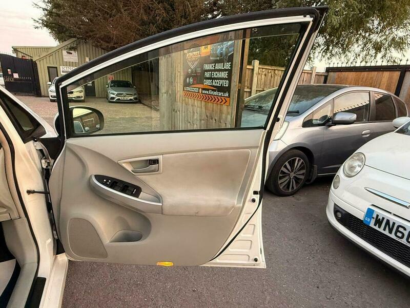 Toyota Prius Vvt-i Active Silver #16