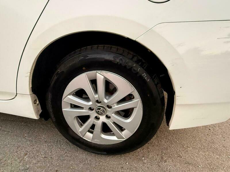 Toyota Prius Vvt-i Active Silver #26