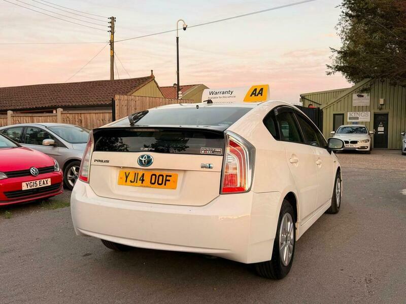 Toyota Prius Vvt-i Active Silver #8