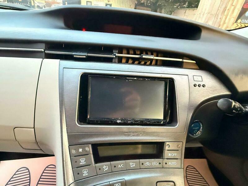 Toyota Prius Vvt-i Active Silver #37