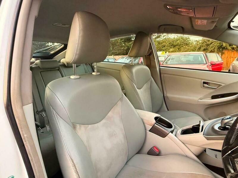 Toyota Prius Vvt-i Active Silver #19