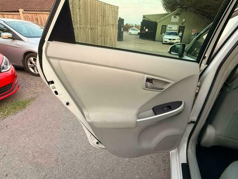 Toyota Prius Vvt-i Active Silver #34