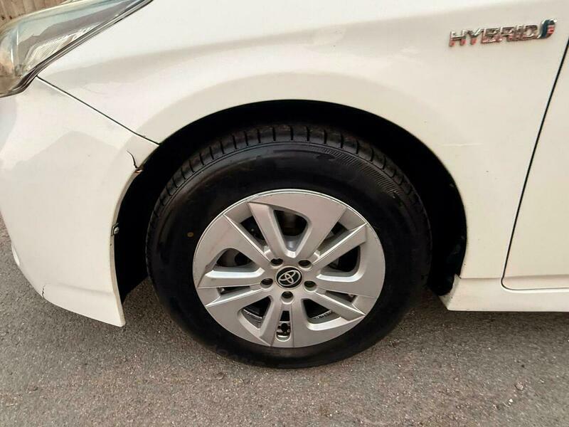 Toyota Prius Vvt-i Active Silver #31