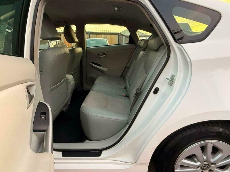 Toyota Prius Vvt-i Active Silver #33