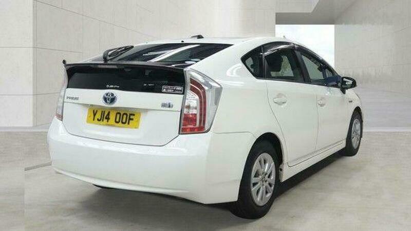 Toyota Prius 1.5 Cvt White #3