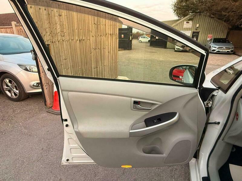 Toyota Prius Vvt-i Active Silver #35