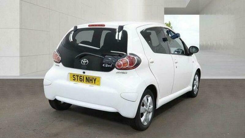 Toyota Aygo 1.0 Vvt-i Go Euro White #4
