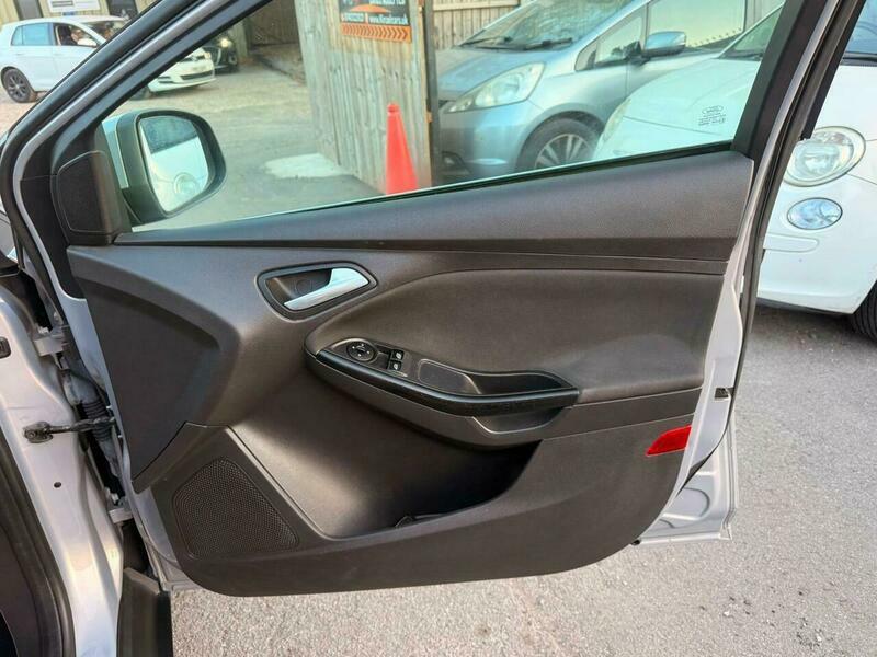 Ford Focus 1.6T Ecoboost Titanium X Euro 5 Ss Blue #24