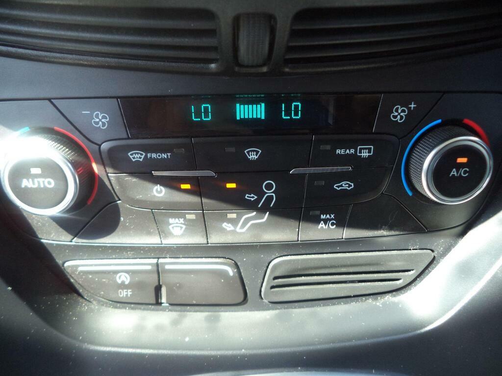 Ford Kuga 2.0 Tdci 150 Titanium 2Wd App Pack White #51
