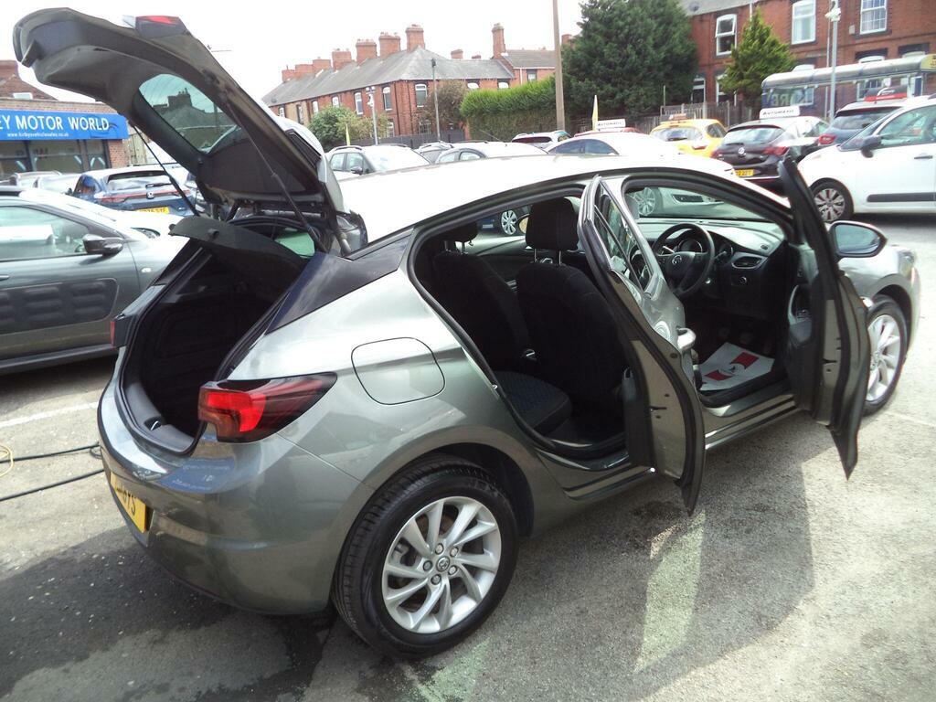 Vauxhall Astra Estate Silver #17