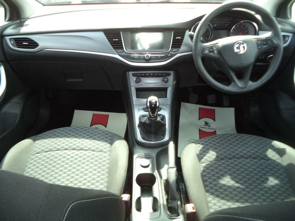 Vauxhall Astra Estate Silver #39
