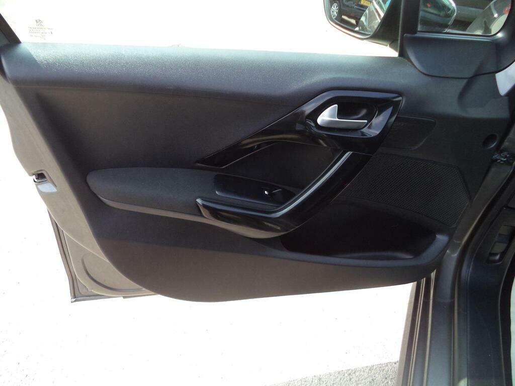 Peugeot 208 Ss Tech Edition  #24