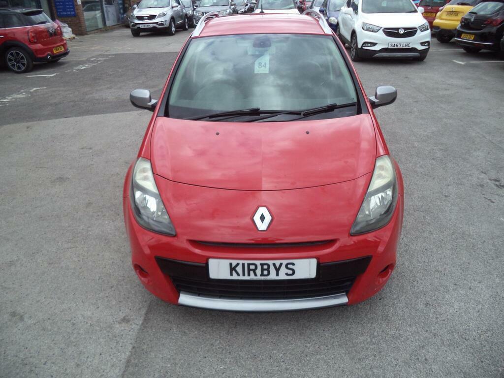 Renault Clio 1.5 Dci Dynamique Tomtom Sport Tourer Euro 5 Red #2