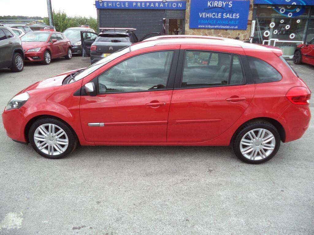 Renault Clio 1.5 Dci Dynamique Tomtom Sport Tourer Euro 5 Red #4