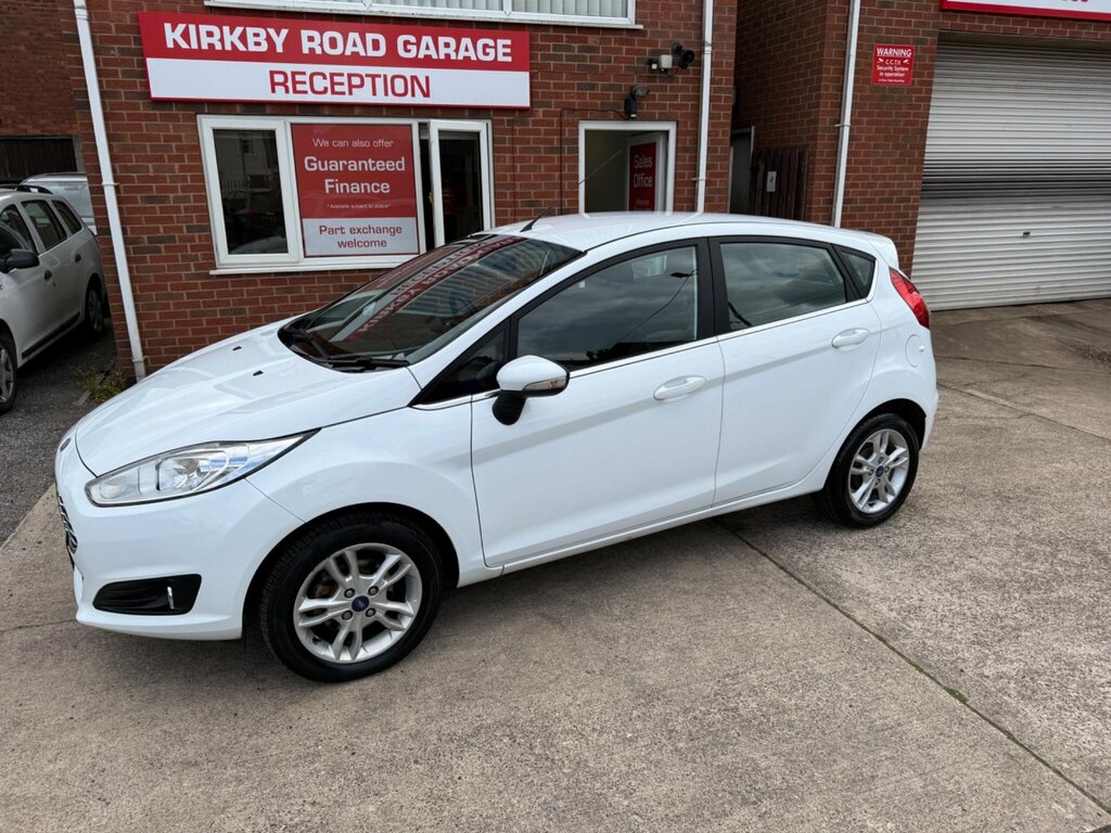 Ford Fiesta 1.0 Zetec Euro 5 Ss White