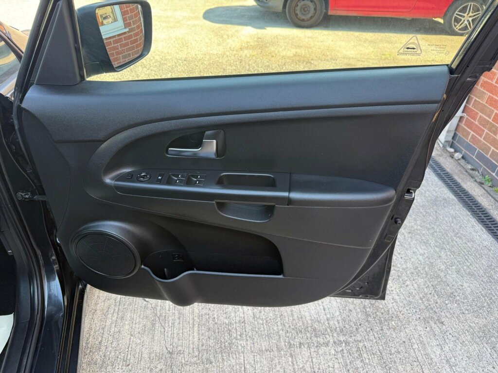 Kia Venga 1.6 2 6 Blue #25