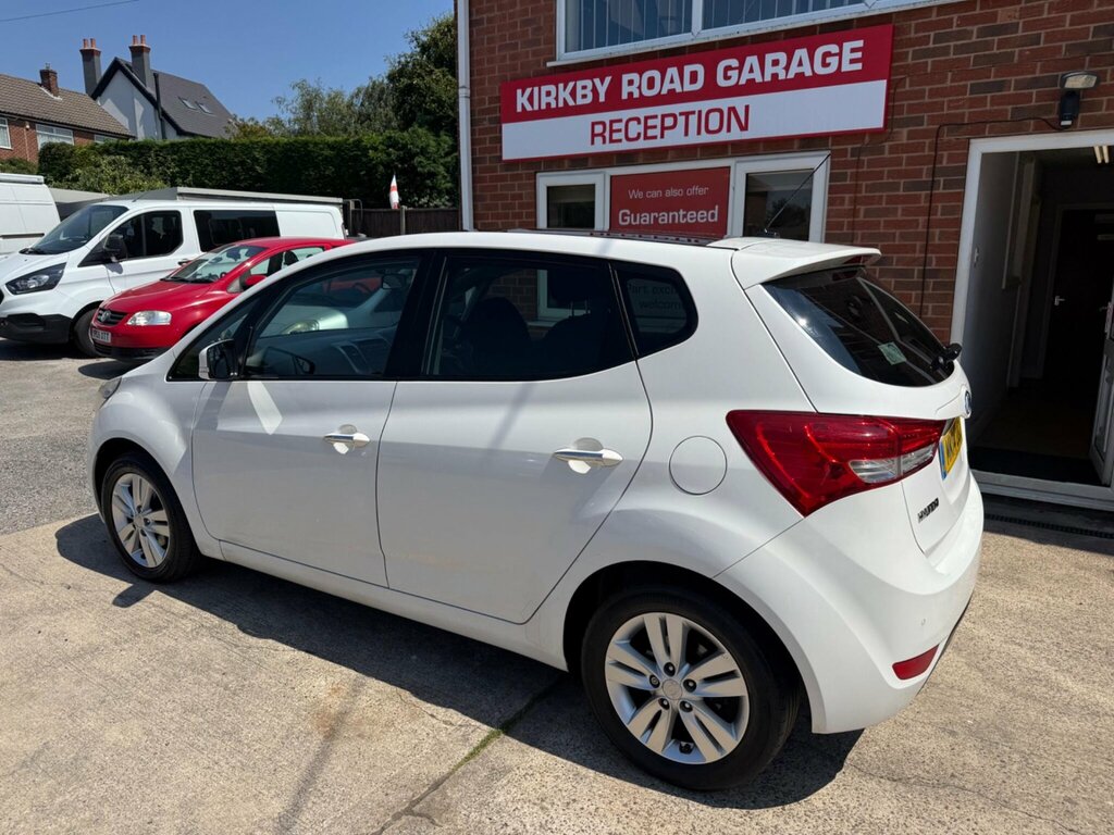 Hyundai Ix20 1.6 Style Euro 5 White #3