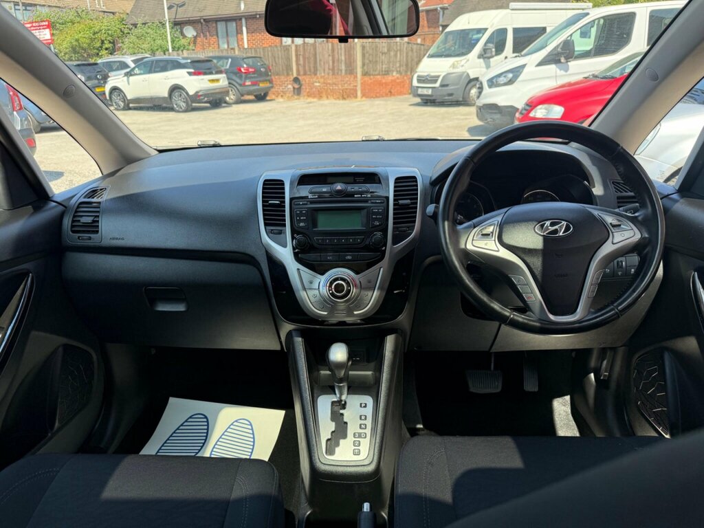 Hyundai Ix20 Active Grey #9