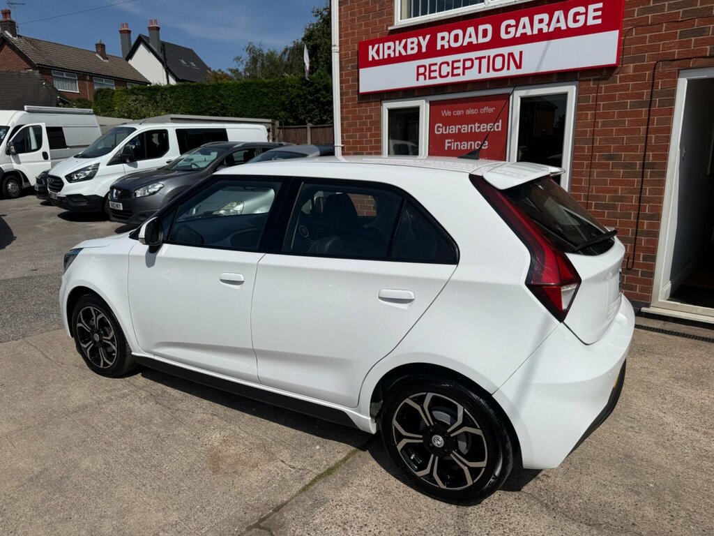 MG MG3 1.5 Vti-tech Exclusive Nav Euro 6 Ss White #3