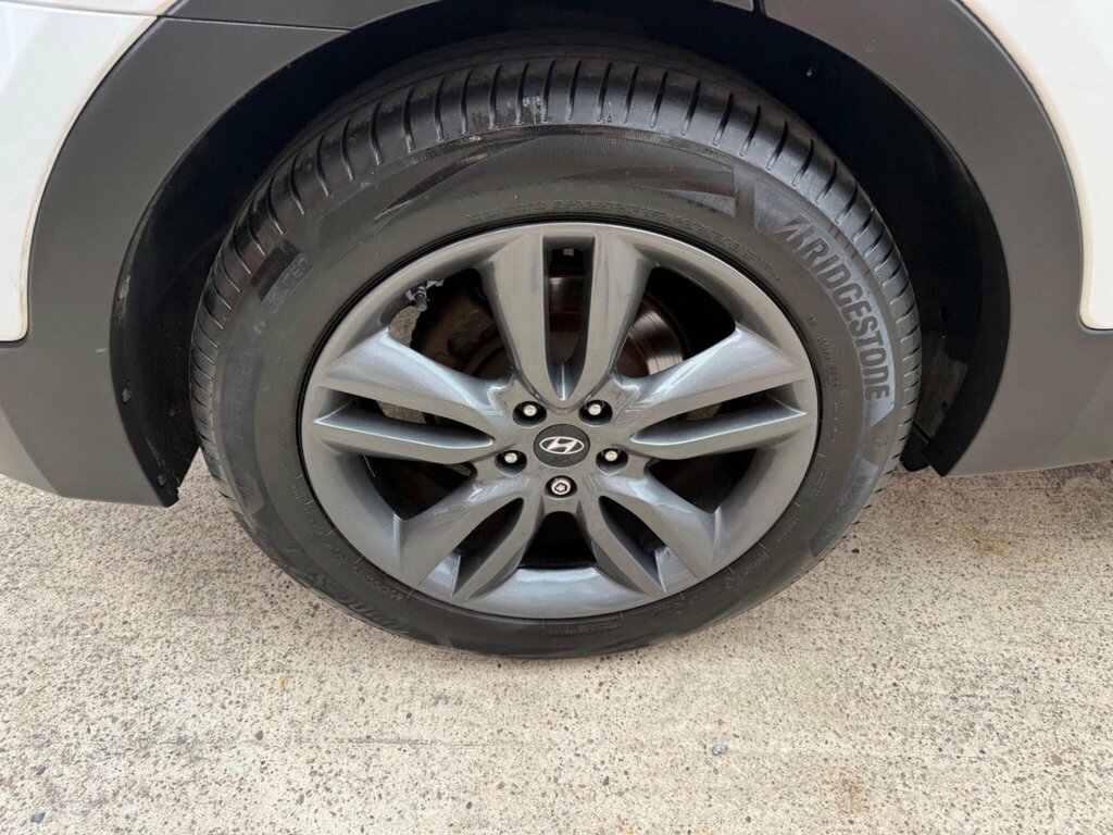 Hyundai Santa Fe Crdi Premium White #34