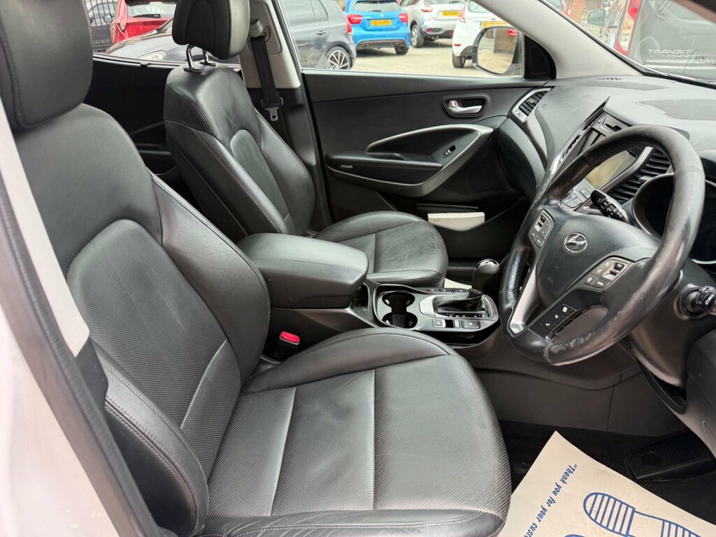 Hyundai Santa Fe Crdi Premium White #13
