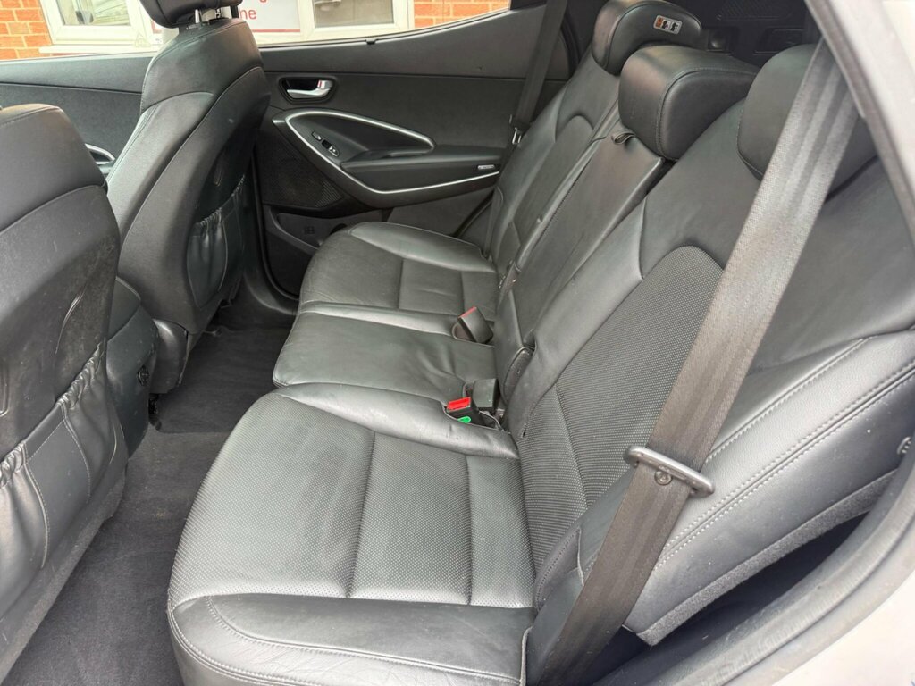 Hyundai Santa Fe Crdi Premium White #25