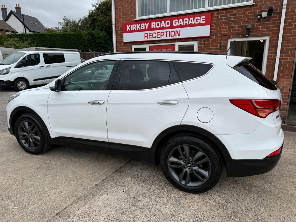 Hyundai Santa Fe 2.2 Crdi Premium Se 4Wd Euro 5 7 Seat White #3