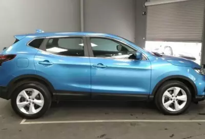 Nissan Qashqai 1.3 Dig-t Mh Premiere Edition Blue #2