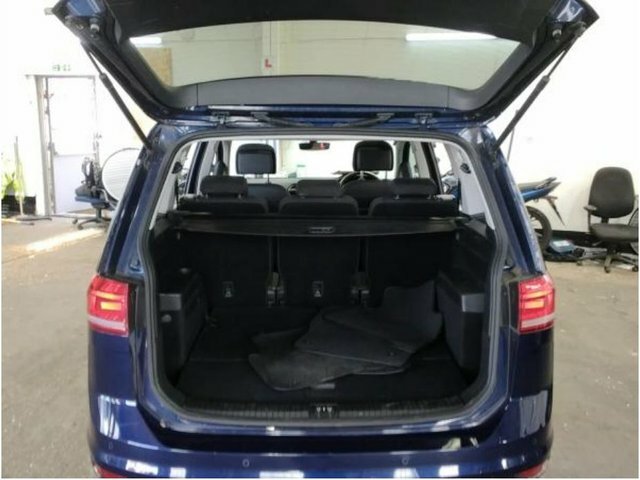 Volkswagen Touran 2.0 Tdi Se Dsg 7 Speed Silver #11