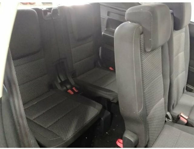 Volkswagen Touran 2.0 Tdi Se Dsg 7 Speed Silver #9