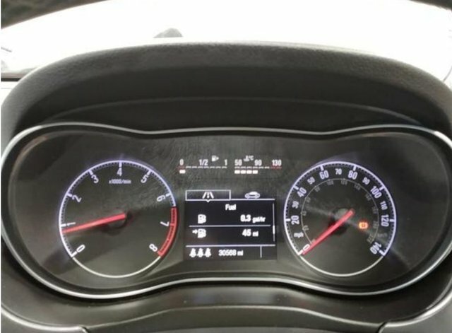 Vauxhall Corsa 1.4I Ecotec Se Nav Hatchback Eur Red #5