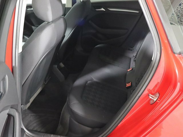 Audi A3 1.6 Tdi Se Sportback S Tronic Euro 5 S Red #4