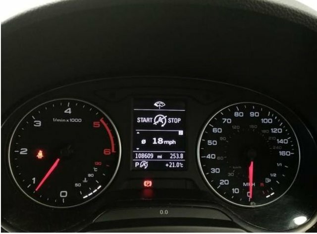Audi A3 1.6 Tdi Se Sportback S Tronic Euro 5 S Red #3