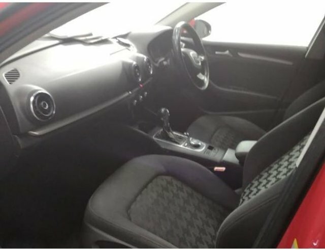 Audi A3 1.6 Tdi Se Sportback S Tronic Euro 5 S Red #6