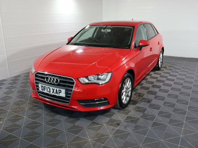 Audi A3 1.6 Tdi Se Sportback S Tronic Euro 5 S Red #5