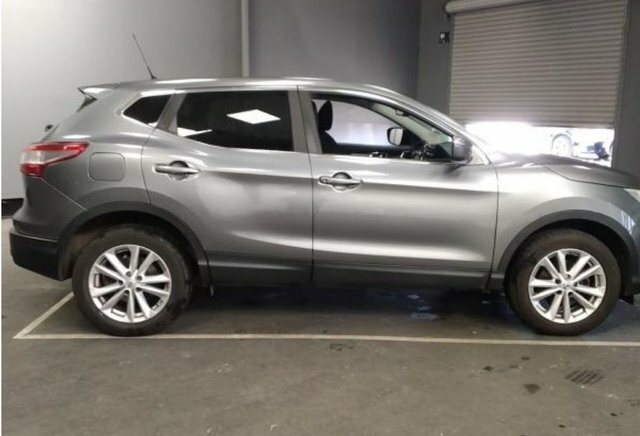 Nissan Qashqai 1.5 Dci 360 110 Bhp Black #3