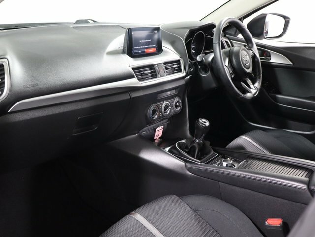 Mazda 3 2.0 Skyactiv-g Se Nav Hatchback HV18KGE White #6