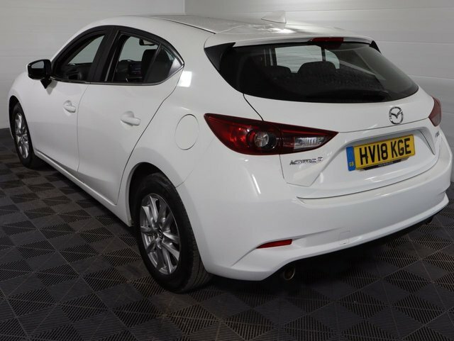 Mazda 3 2.0 Skyactiv-g Se Nav Hatchback HV18KGE White #3