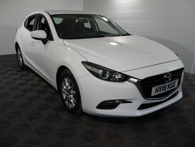 Mazda 3 2.0 Skyactiv-g Se Nav Hatchback HV18KGE White