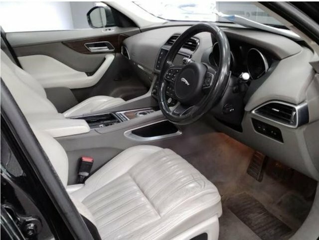 Jaguar F-Pace 2.0 D180 Portfolio Suv Awd Euro 6 Black #3