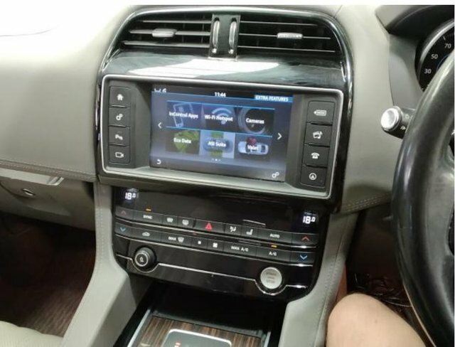 Jaguar F-Pace 2.0 D180 Portfolio Suv Awd Euro 6 Black #4