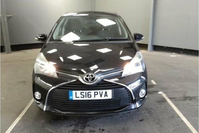 Toyota Yaris 1.33 Dual Vvt-i Icon Hatchback E LS16PVA Black #2
