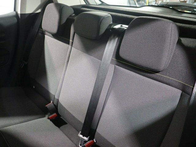 Citroen C3 1.2 Puretech Feel Hatchback Euro White #3
