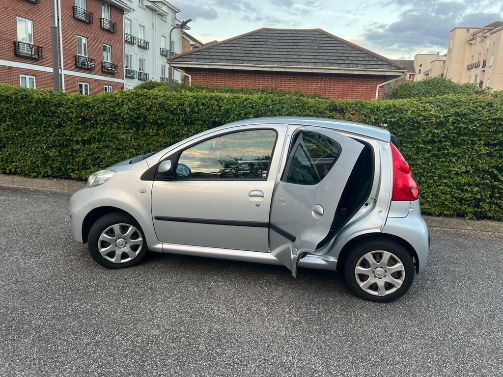 Peugeot 107 1.0 12V Urban Hatchback Black #65