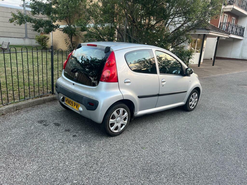 Peugeot 107 1.0 12V Urban Euro 4 Silver #3