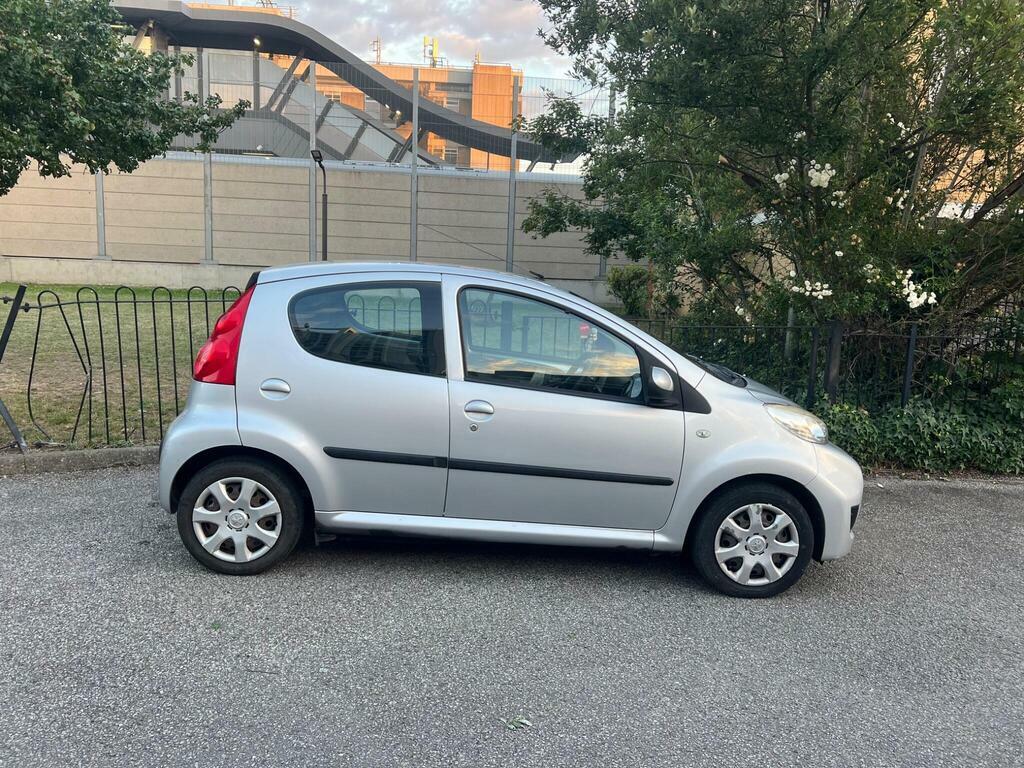 Peugeot 107 1.0 12V Urban Euro 4 Silver #5