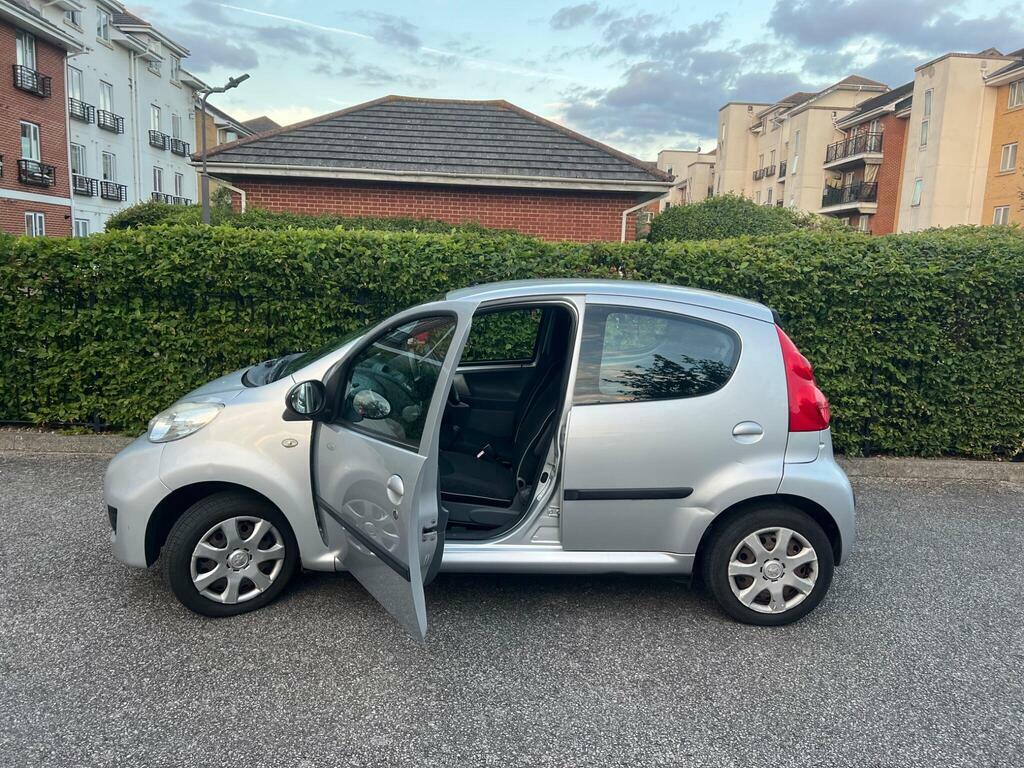 Peugeot 107 1.0 12V Urban Hatchback Black #61