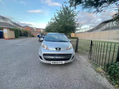 Peugeot 107 1L Urban Red #9